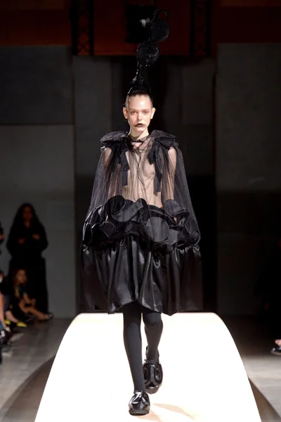 Look 13